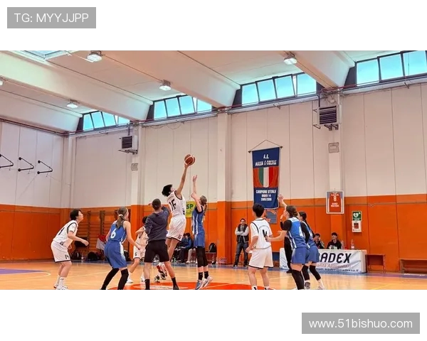 成都篮球队战术解析：从进攻布局到防守策略的全面探讨